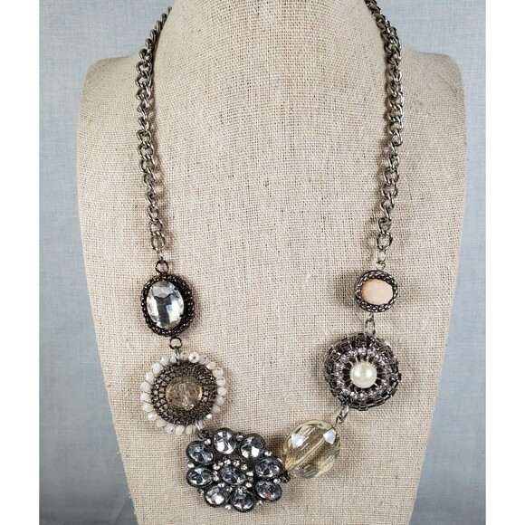 Vintage Simply Vera Wang Silver Tone Cut Crystal & Resin Statement 17" Necklace - Picture 5 of 16